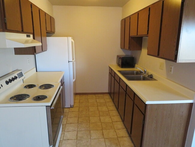 Building Photo - 2304 Ashland Dr