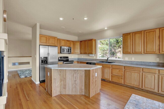 Building Photo - 10261 Meadow Mist Ct