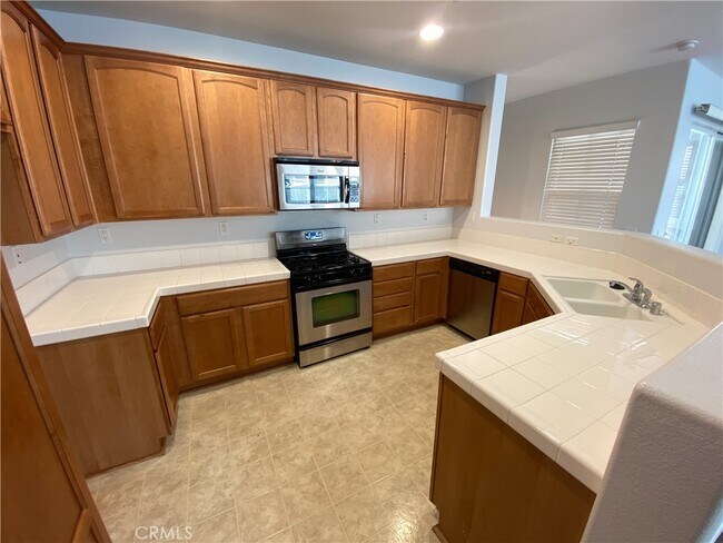 Building Photo - 15651 Vista Way