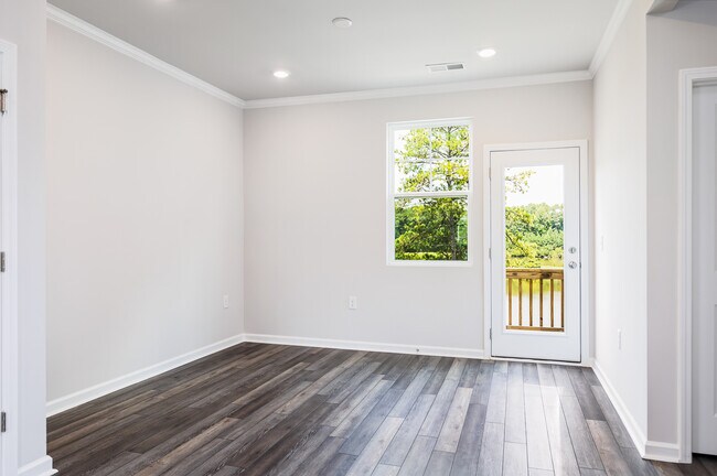 Building Photo - 1106 Shoreside Dr
