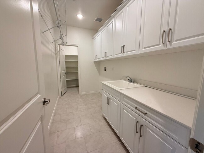 Building Photo - 84935 Corso Ct