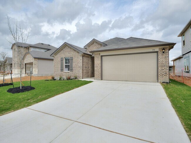 Building Photo - 4 BR/ 2 BA in Seguin - 1612 SF in Arroyo Ranch!