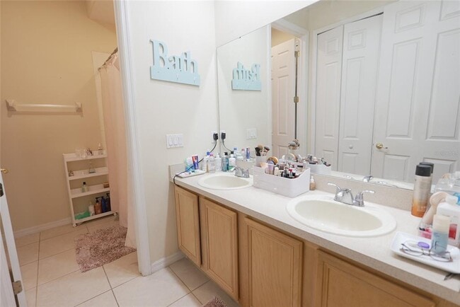 Building Photo - 2082 Chatham Pl Dr