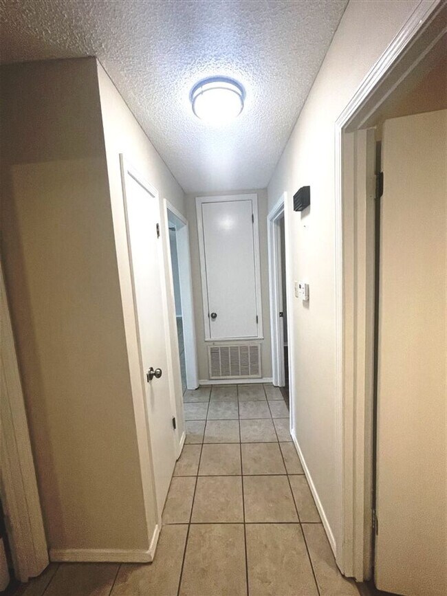Building Photo - Benton La 3 bed home for lease | Benton LA...