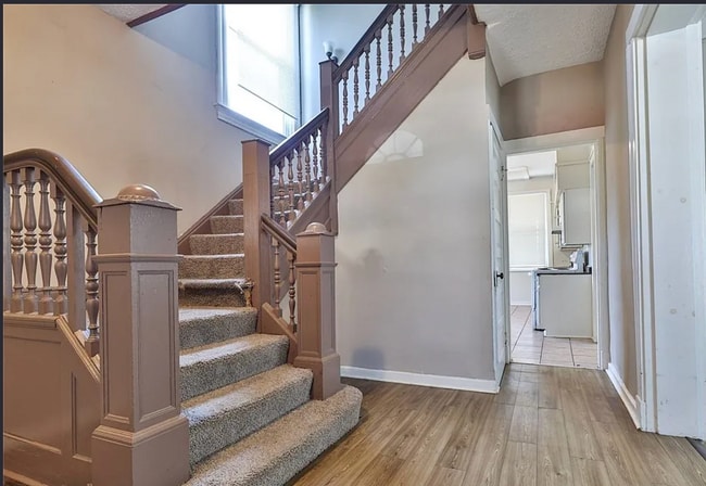 Building Photo - Bright 4-Bed Home with Fenced Yard, Central HVAC, and 3 Finished Levels