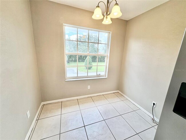 Building Photo - 6554 Fairway Gardens Dr