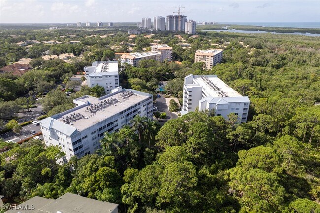 Building Photo - 285 Naples Cove Dr