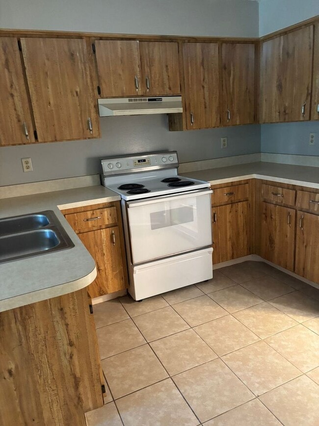 Building Photo - Move-In Ready 2BR/2BA Home