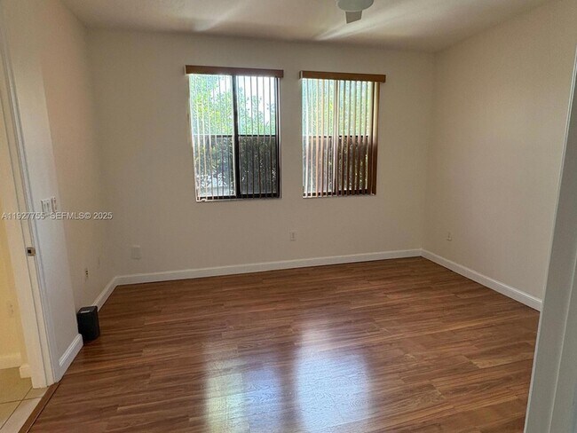 Building Photo - 2900 NW 125th Ave