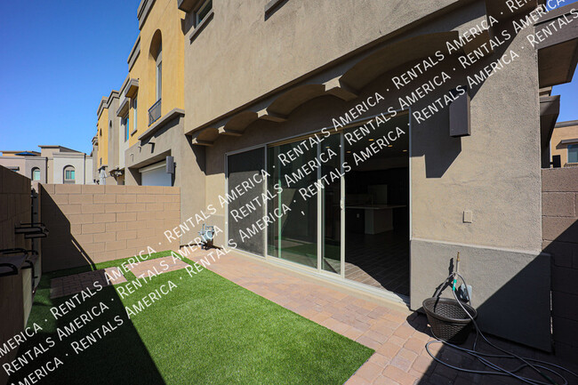 Building Photo - 7441 E Via De Luna Dr