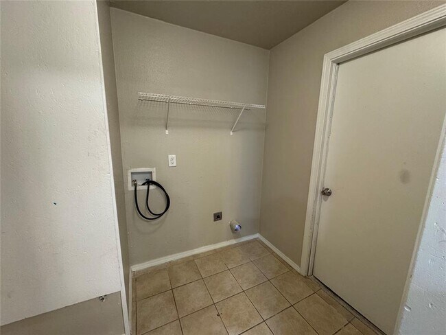 Building Photo - 5109 S Georgia Terrace