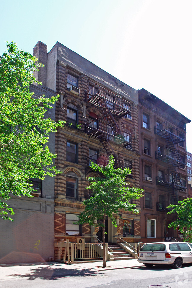 Building Photo - 237 West 18th Street