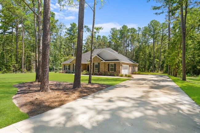 Building Photo - 1253 E Hampton Dr