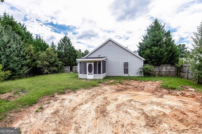 Building Photo - 2716 Brenston Dr