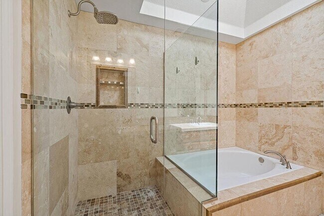 Building Photo - 43520 Via Magellan Dr