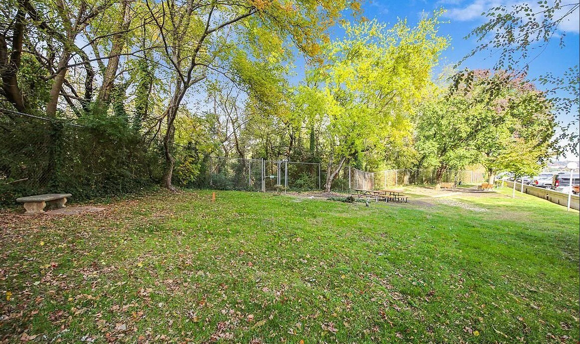 Building Grilling Area - 501 Slaters Ln