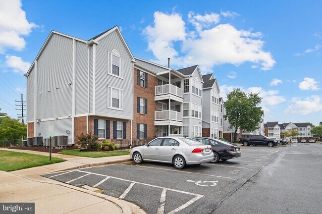 Building Photo - 611 Himes Ave