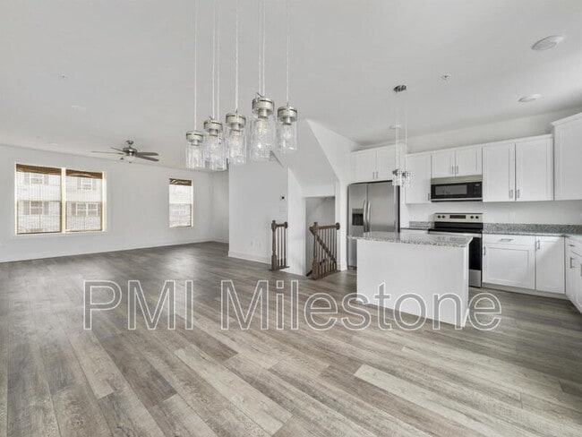 Building Photo - 11089 Gopher Dr N