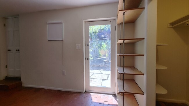 Building Photo - Coming Soon! Old Town Charm! 2 Bedroom Hou...