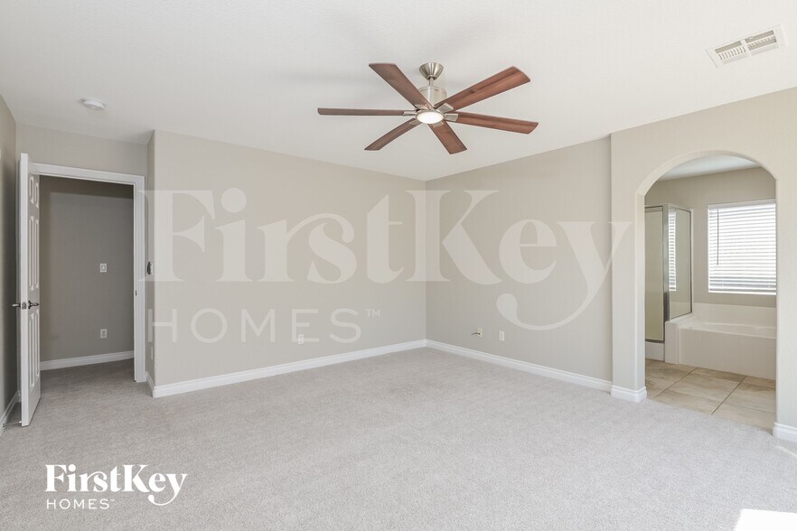 Building Photo - 1109 Aspen Cliff Dr