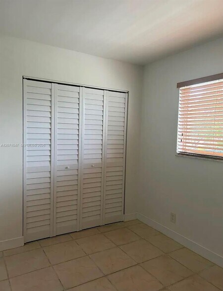 Building Photo - 8720 N Sherman Cir