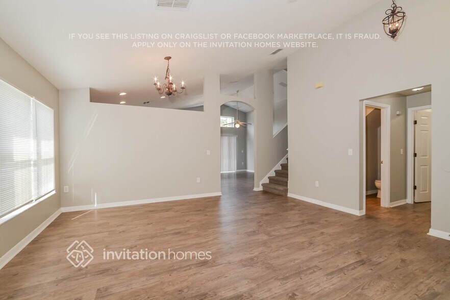 Building Photo - 1112 Sophia Blvd