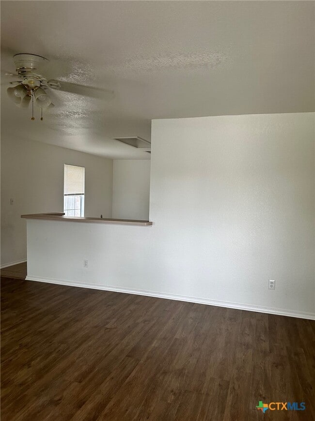 Building Photo - 3039 Pine Valley Dr