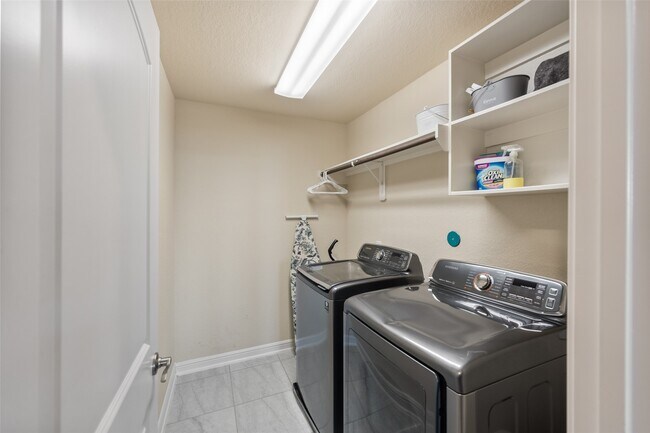 Building Photo - 4922 Mountain Maple Trl