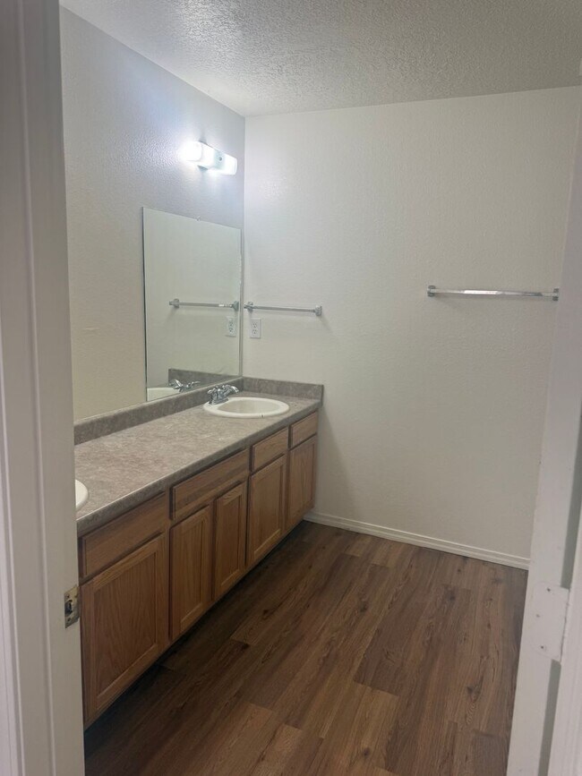 Building Photo - 3716 Rancher Loop NE