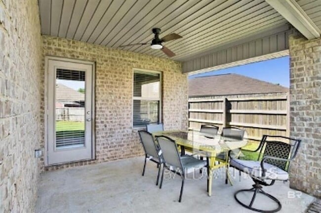 Building Photo - 1283 Fairlawn Dr