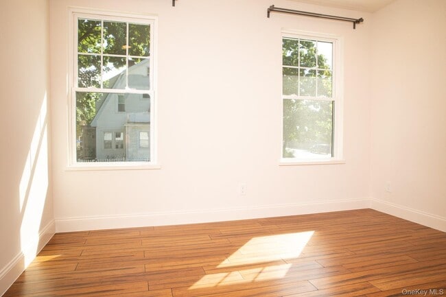 Building Photo - 1228 North Ave
