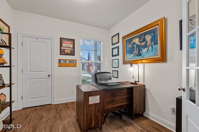 Building Photo - 304 Prien Lk Lp