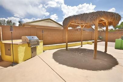 Building Photo - RANCHO SAHUARITA HOME, GATED COMMUNITY