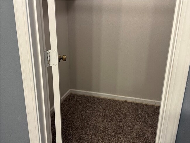 Building Photo - 1114 A Mockingbird Ln