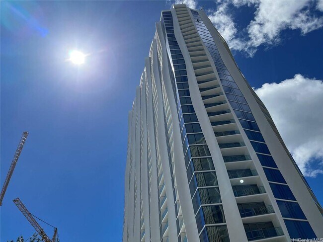 Building Photo - 1000 Auahi St