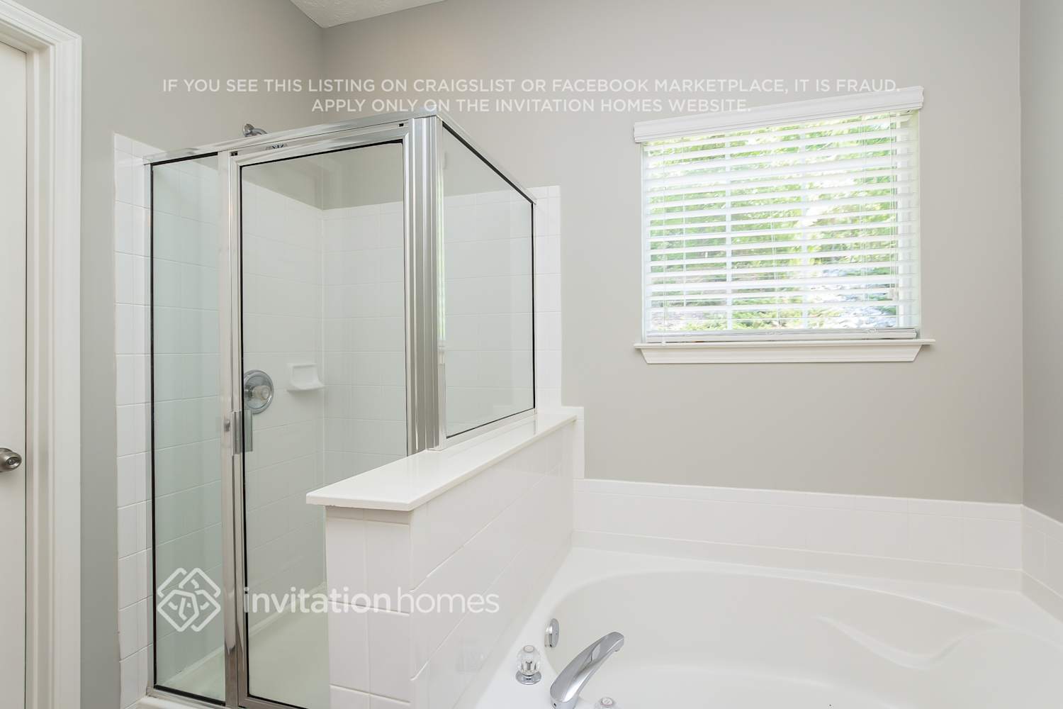 Building Photo - 3930 Medlock Pk Dr