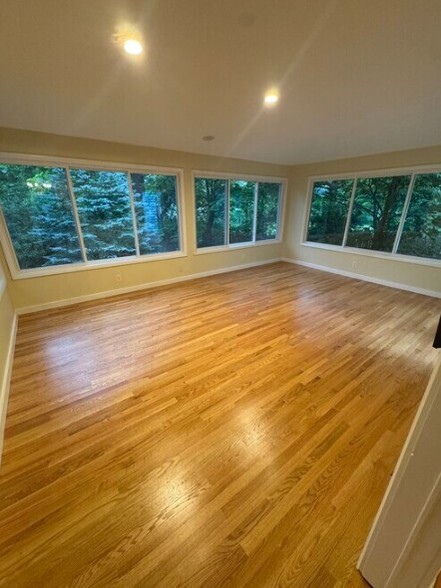 Building Photo - 206 Klinewoods Rd