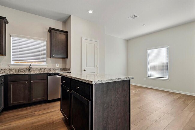 Building Photo - 408 Mystic Slopes Dr