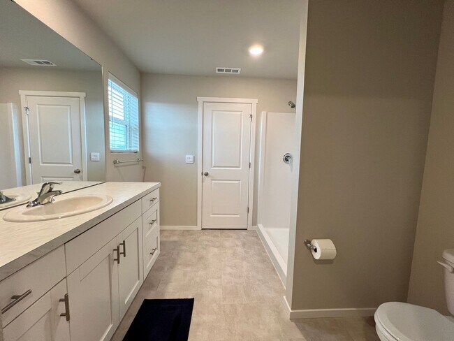 Building Photo - 3105 Wrangler Dr