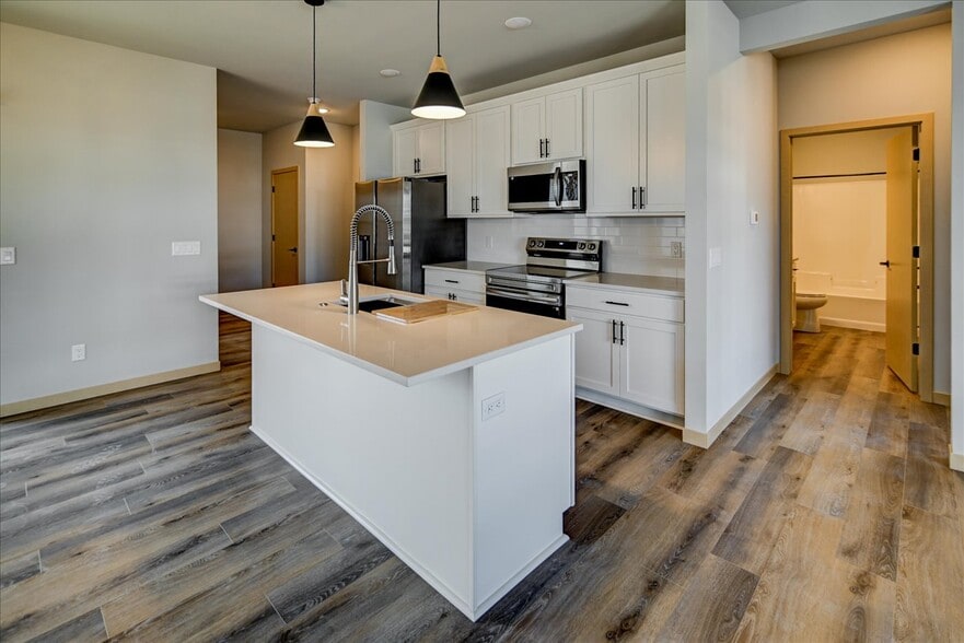 Building Photo - 4831 Suelo Rd