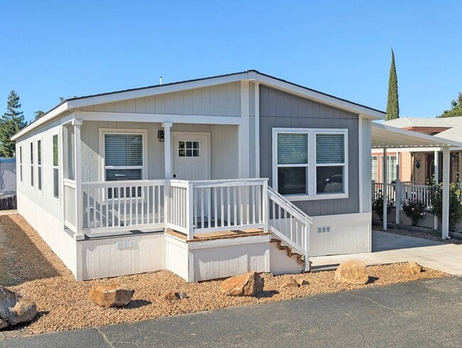 Building Photo - 400 Sulphur Bank Dr