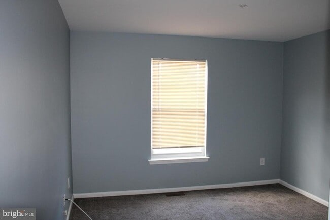 Building Photo - 2602 Beacon Hill Dr
