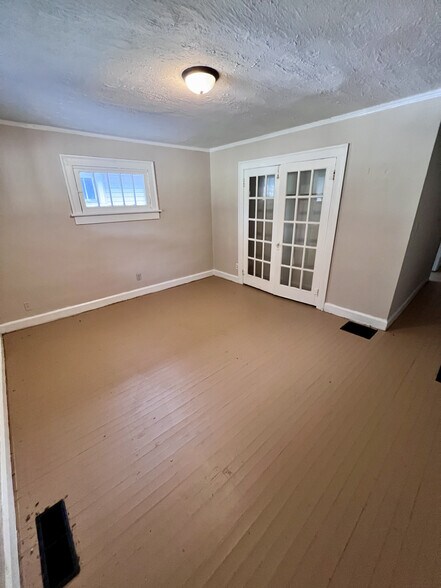 Building Photo - 3711 Boulevard Pl