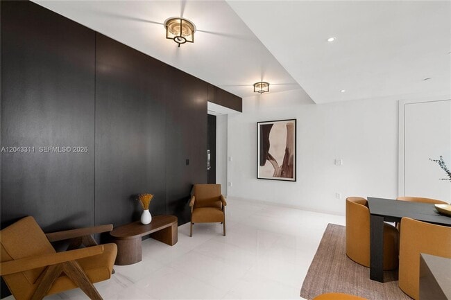 Building Photo - 300 Biscayne Blvd Way