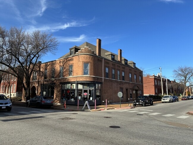 Building Photo - Nebraska Ave. - 3349 Nebraska