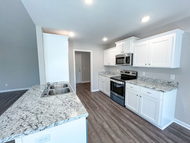 Building Photo - 354 S Bridgeport Dr