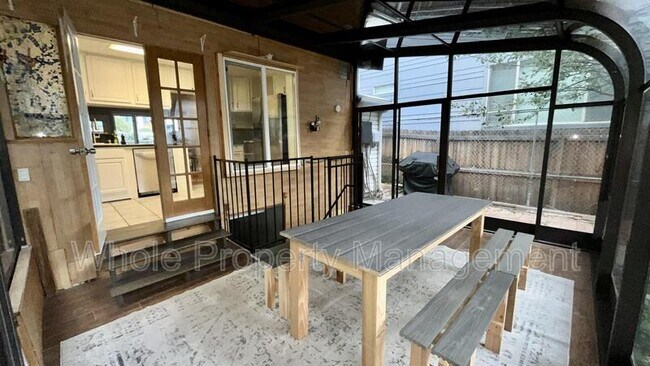 Building Photo - 1850 W 33rd Ave