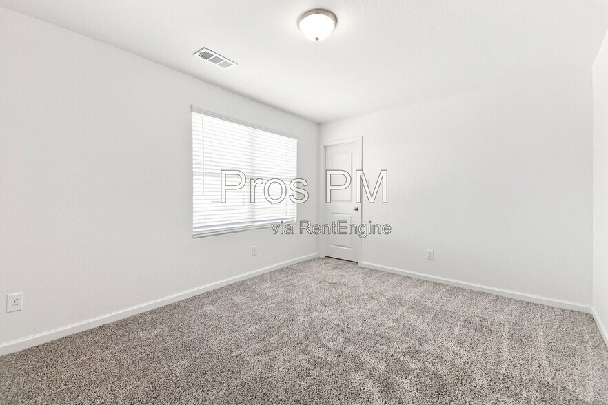 Building Photo - 6520 Calico Ln