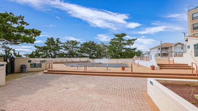 Building Photo - 3851 Boardwalk-1405-1405
