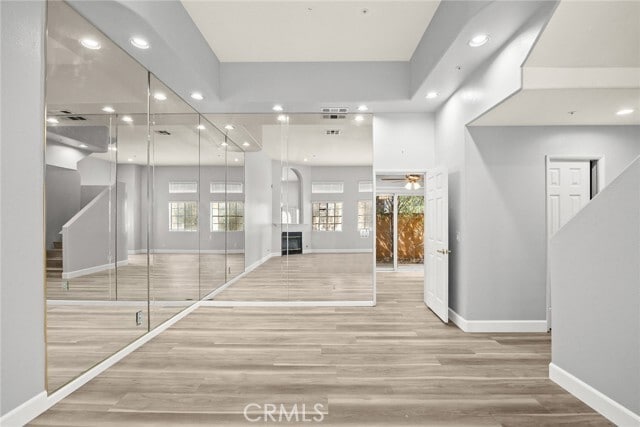 Building Photo - 319 California St